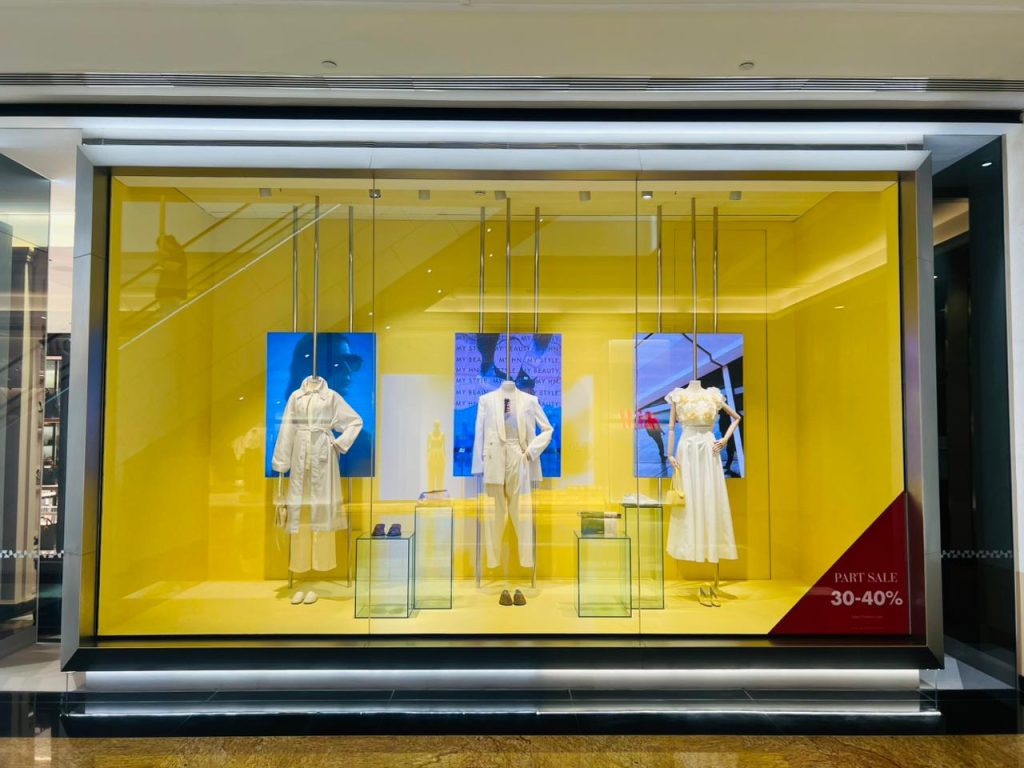 HN SS26 Windows and In store